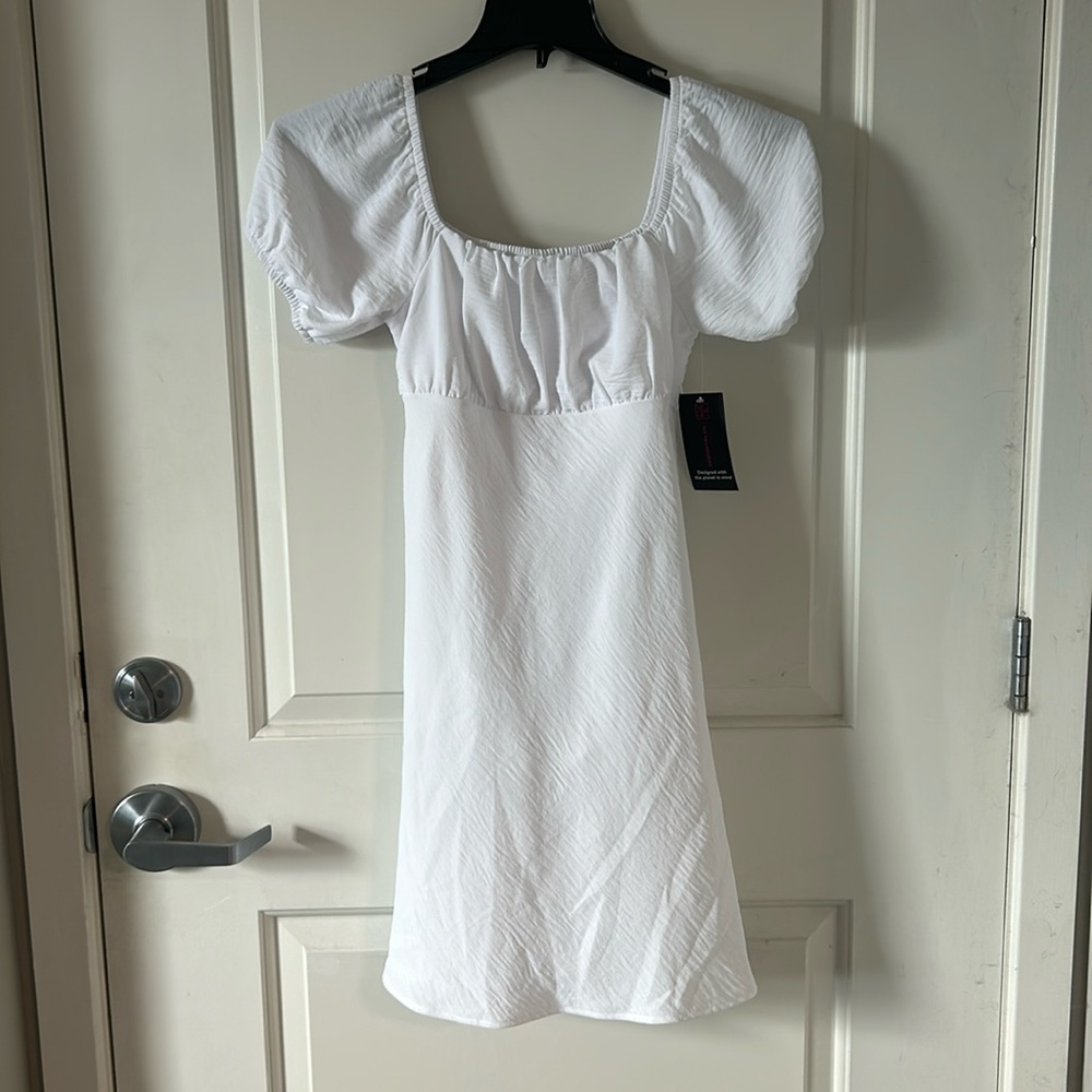 White Dress (great for graduations / bridal parties)